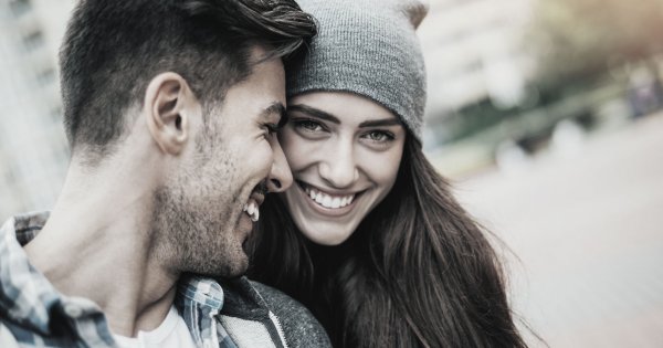 couple-femme-heureux-en-couple
